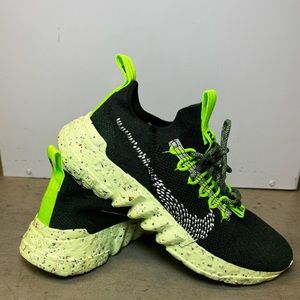 Nike Space Hippie 01